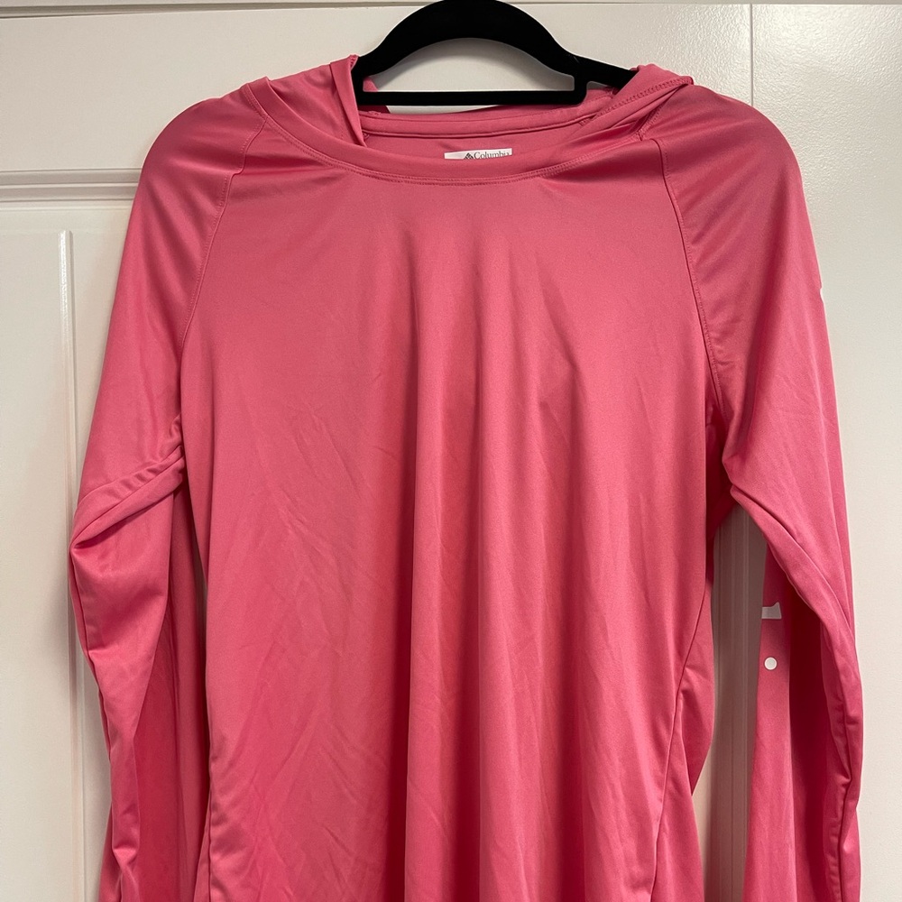 Women’s Columbia fishing Shirt with hood